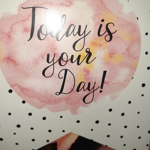 Mary Starter Kit - Picture 4 of 5